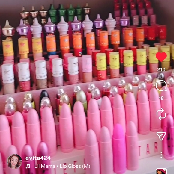 Pink and Purple Makeup Organizer - Picture 2 of 2